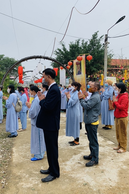 The rite of Dharma thanking at Dong Cao pagoda