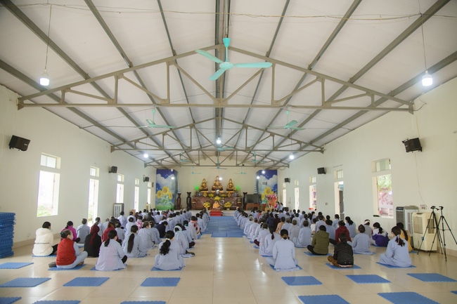The rite of Dharma thanking at Dong Cao pagoda