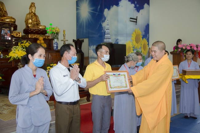 The rite of Dharma thanking at Dong Cao pagoda