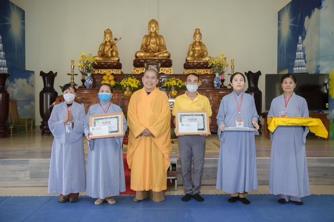 The rite of Dharma thanking at Dong Cao pagoda