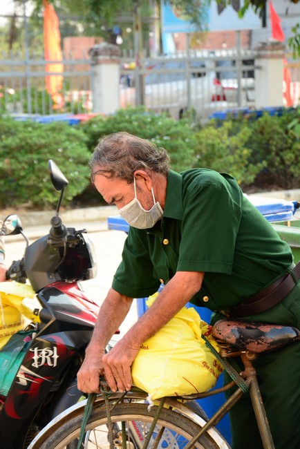 Charity trip in Tay Ninh
