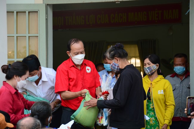 Charity trip in Tay Ninh