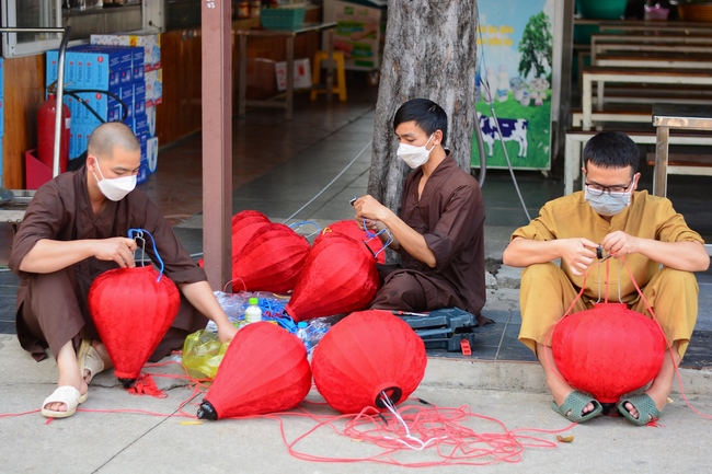 Preparation Activities to Welcome Year of Tiger (part 3)