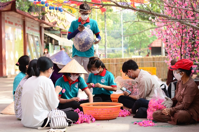 Preparation Activities to Welcome Year of Tiger (part 3)