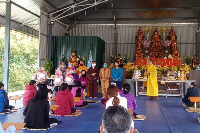 Year-end party, Ritual of putting the Buddha statue and Setting up pole tree at Dai Co Viet pagoda