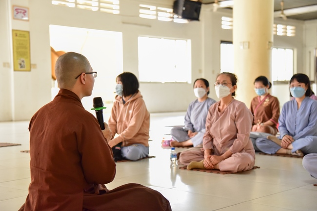 Reopening a class approaching Nikāya sutra