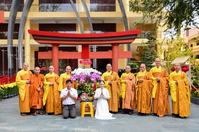 Monks and Buddhists wish a Happy Tet Most Thich Chan Tinh