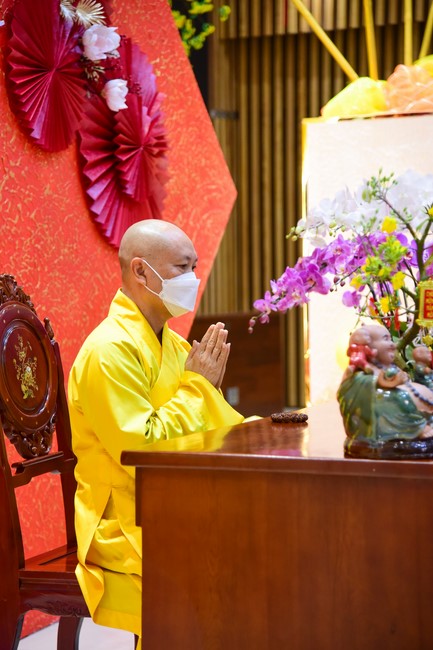 Monks and Buddhists wish a Happy Tet Most Thich Chan Tinh