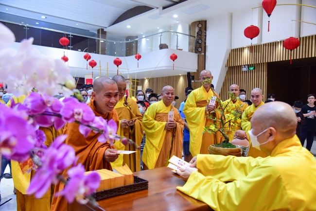 Monks and Buddhists wish a Happy Tet Most Thich Chan Tinh