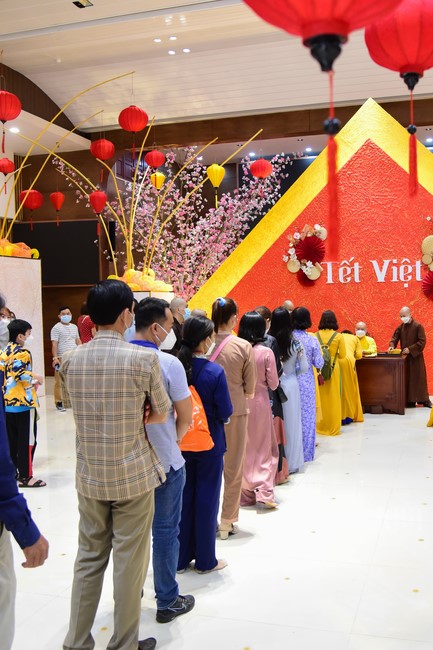 Monks and Buddhists wish a Happy Tet Most Thich Chan Tinh
