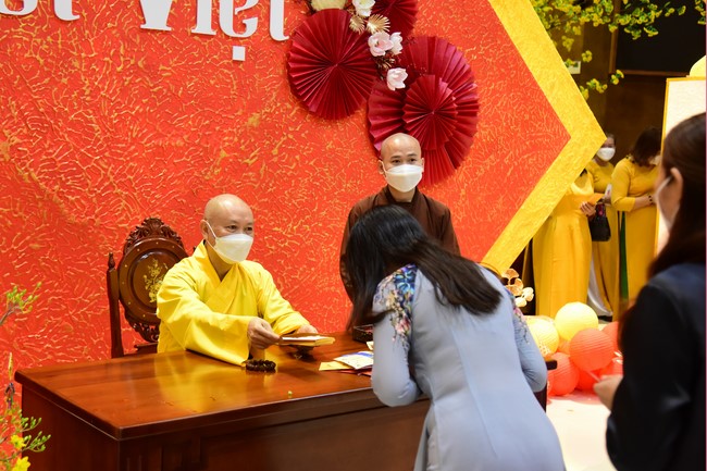 Monks and Buddhists wish a Happy Tet Most Thich Chan Tinh