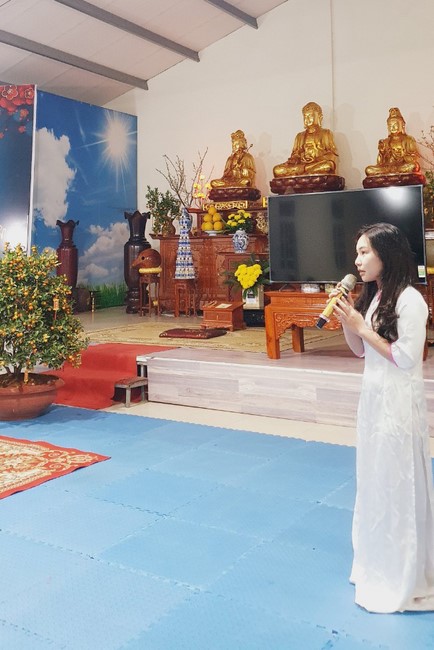 The 4th gratitude ceremony to disciples at Dong Cao pagoda.