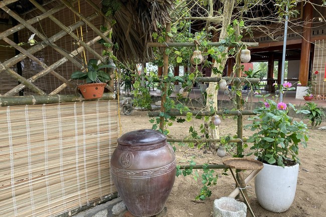 Affairs preparing for Lunar New Year at Vinh Phuc Pagoda