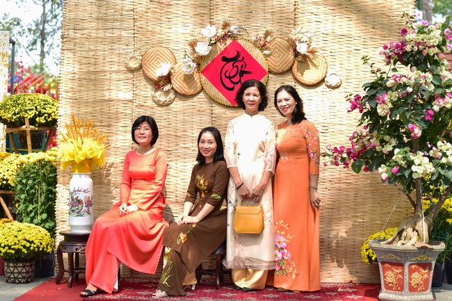 Du Xuân Hoằng Pháp 2022