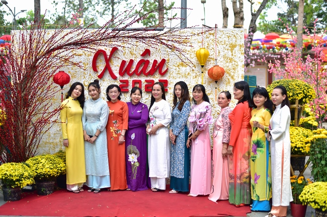 Du Xuân Hoằng Pháp 2022