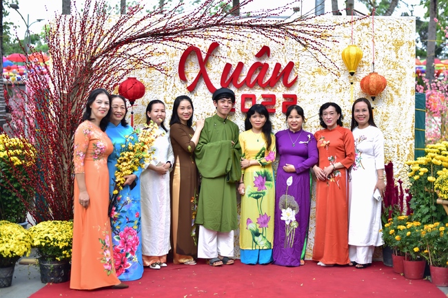 Du Xuân Hoằng Pháp 2022