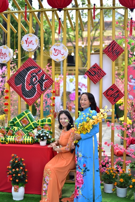 Du Xuân Hoằng Pháp 2022