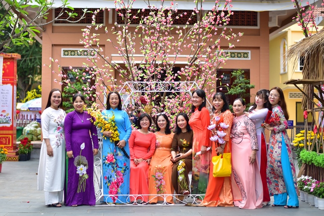 Du Xuân Hoằng Pháp 2022