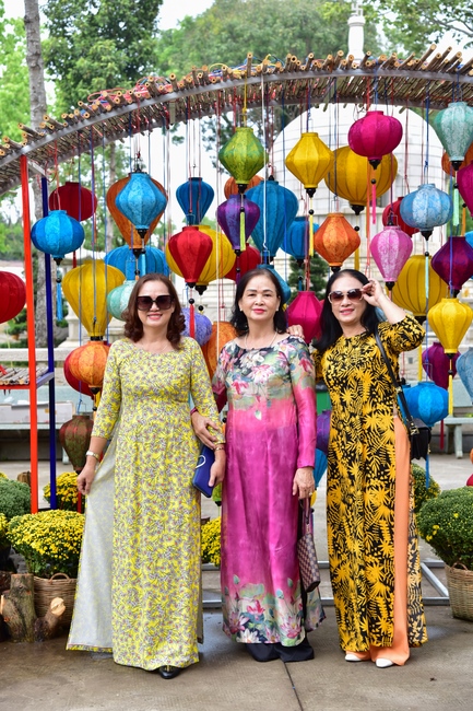 Du Xuân Hoằng Pháp 2022