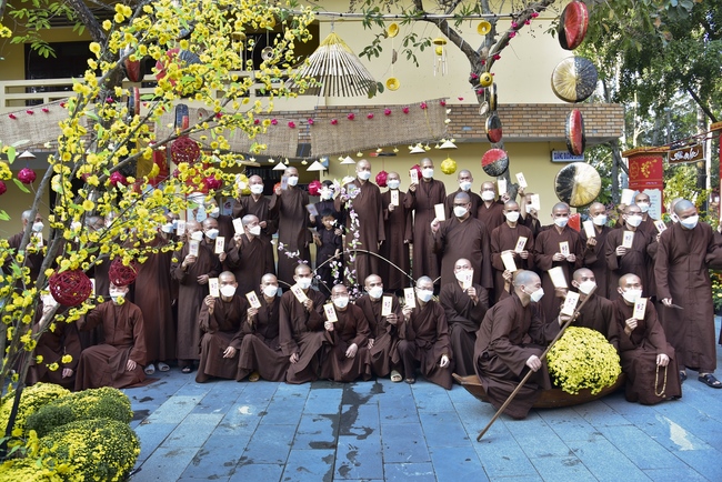 Xuân bên Thầy 2022