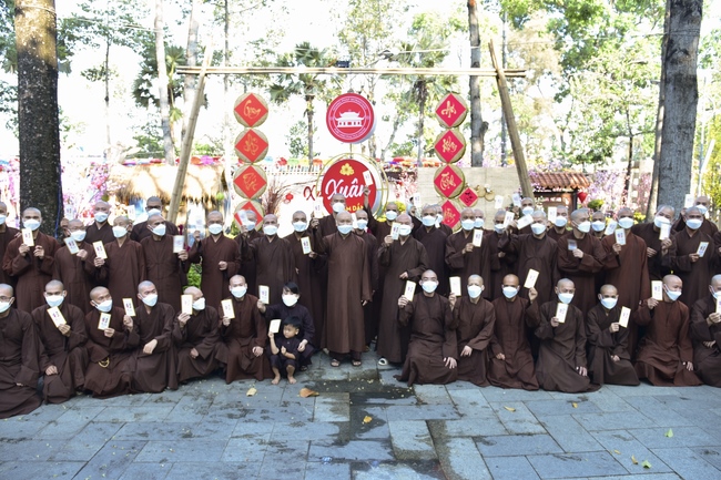 Xuân bên Thầy 2022