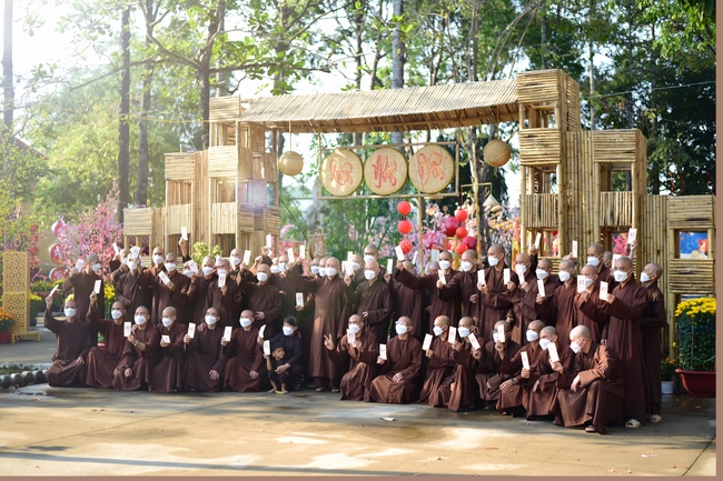 Xuân bên Thầy 2022