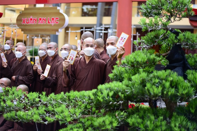 Xuân bên Thầy 2022