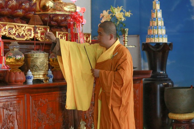 Three-Jewel Refuge Ceremony at Dong Cao Pagoda - Thanh Hoa