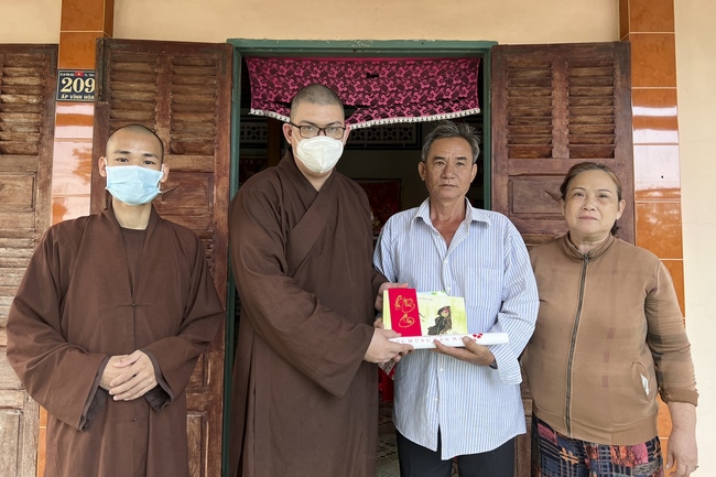 Gift giving program for Wisdom Nurturing class