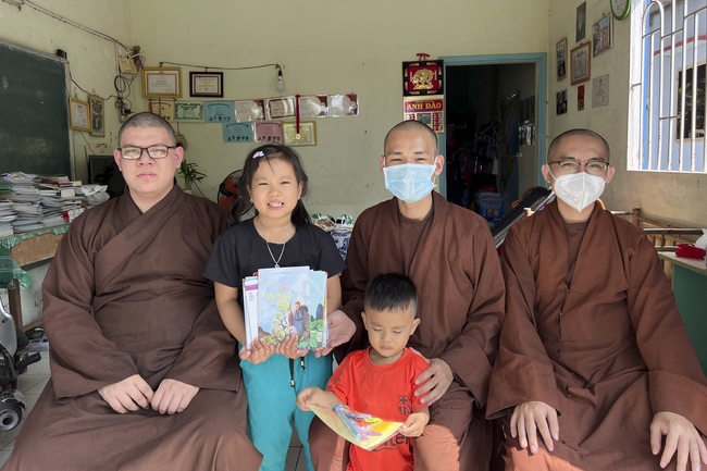 Gift giving program for Wisdom Nurturing class