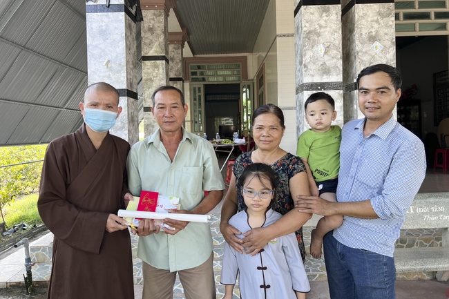 Gift giving program for Wisdom Nurturing class