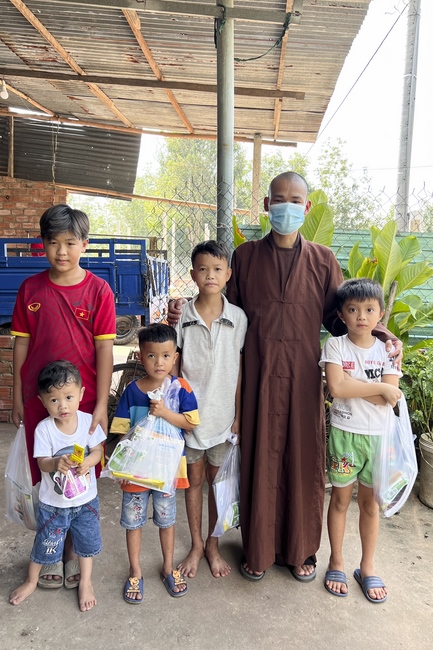 Gift giving program for Wisdom Nurturing class