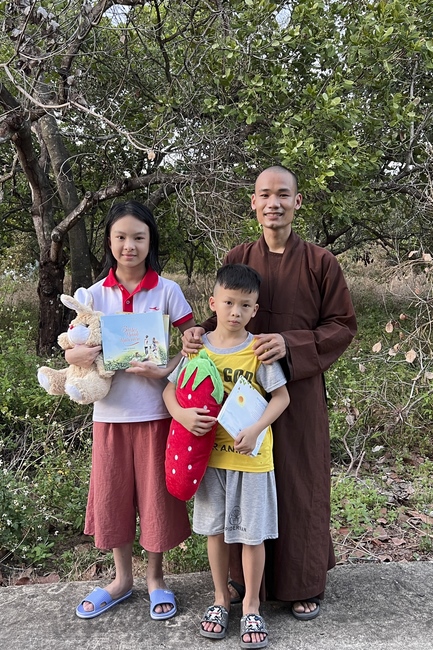 Gift giving program for Wisdom Nurturing class