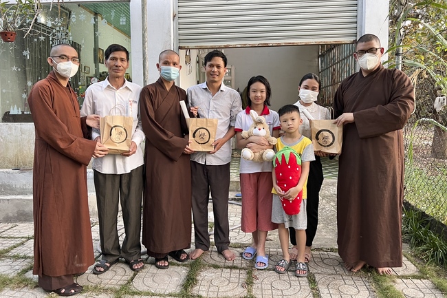 Gift giving program for Wisdom Nurturing class