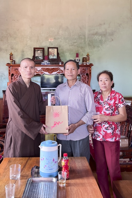 Gift giving program for Wisdom Nurturing class