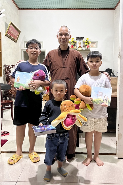 Gift giving program for Wisdom Nurturing class