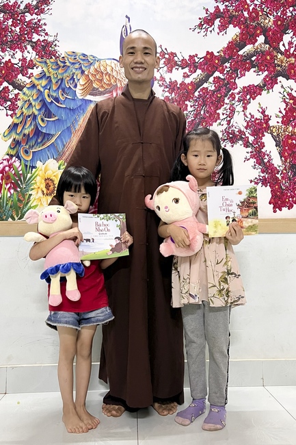 Gift giving program for Wisdom Nurturing class