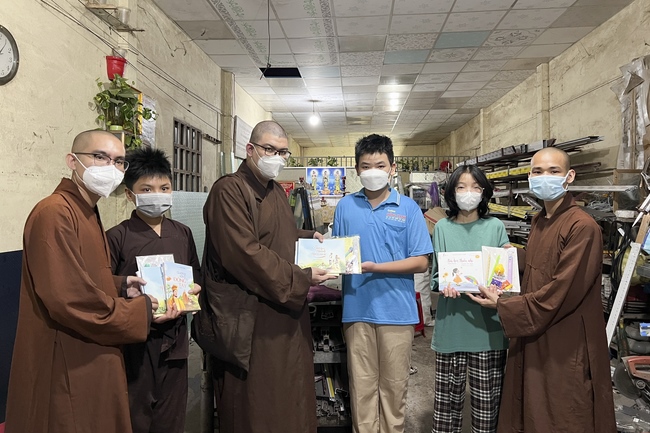 Gift giving program for Wisdom Nurturing class