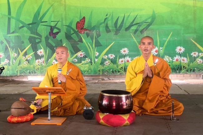 One day Practice at Cambodia Hoang Phap Temple