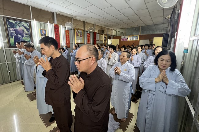 One day Practice at Cambodia Hoang Phap Temple