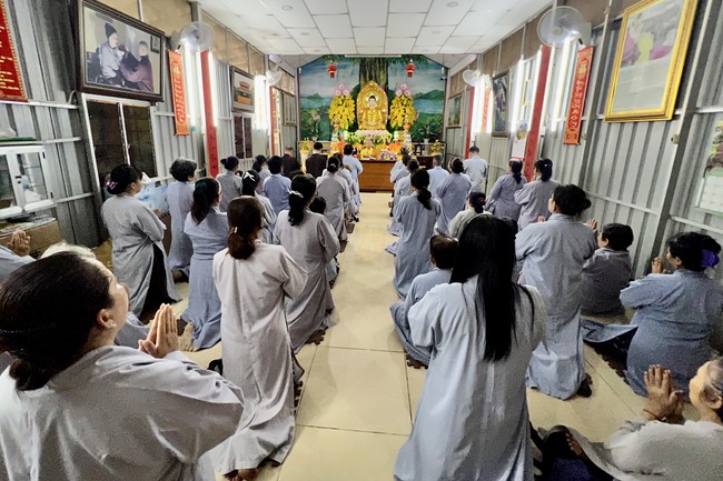 One day Practice at Cambodia Hoang Phap Temple
