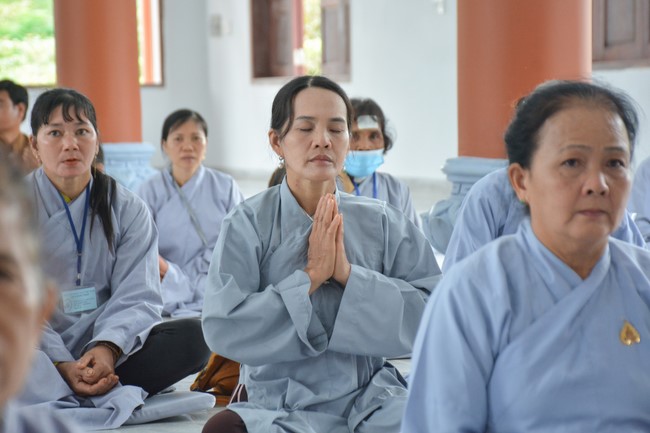 One-Day Peaceful Retreat at Dang Phap Pagoda