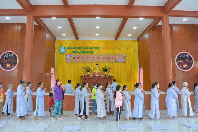 One-Day Peaceful Retreat at Dang Phap Pagoda