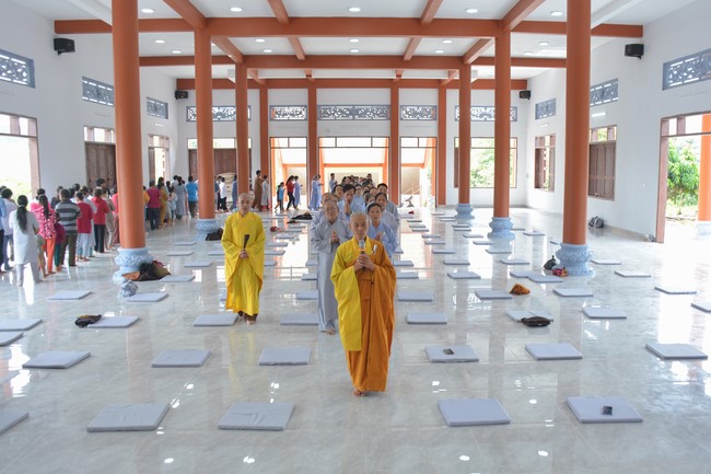 One-Day Peaceful Retreat at Dang Phap Pagoda