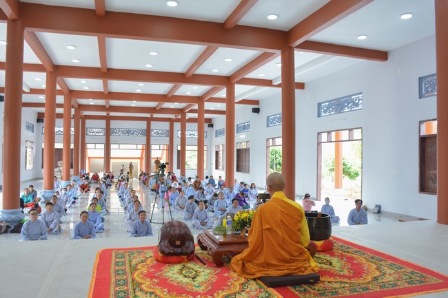 One-Day Peaceful Retreat at Dang Phap Pagoda