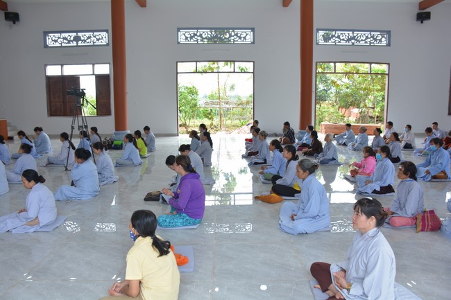 One-Day Peaceful Retreat at Dang Phap Pagoda