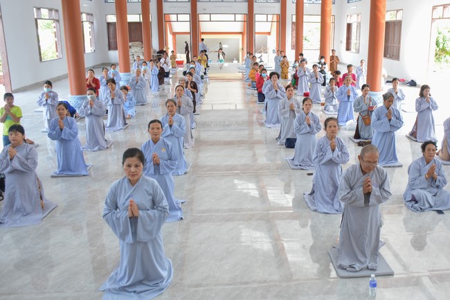 One-Day Peaceful Retreat at Dang Phap Pagoda