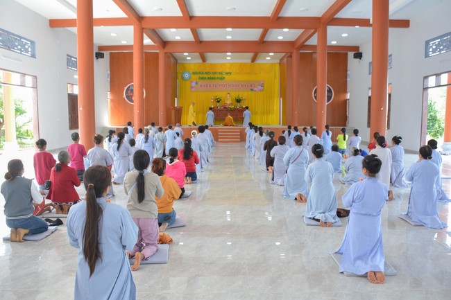 One-Day Peaceful Retreat at Dang Phap Pagoda