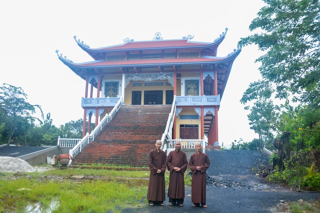 One-Day Peaceful Retreat at Dang Phap Pagoda