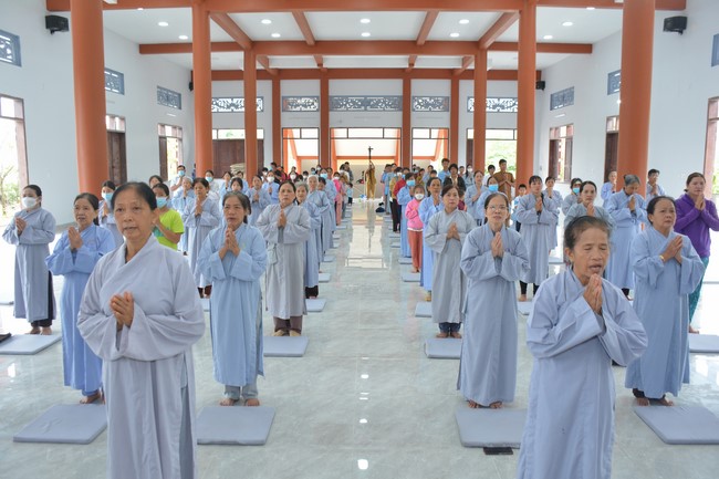 One-Day Peaceful Retreat at Dang Phap Pagoda